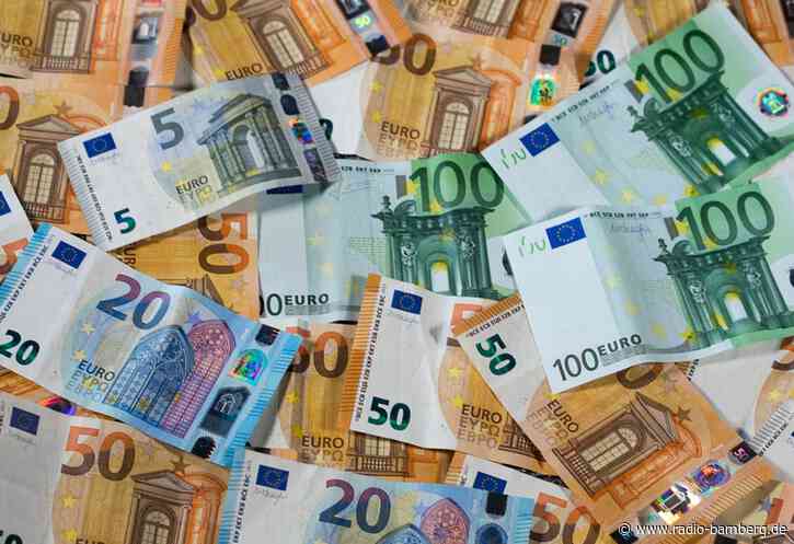 Grenzpolizisten finden Hunderttausende Euro in Kofferraum