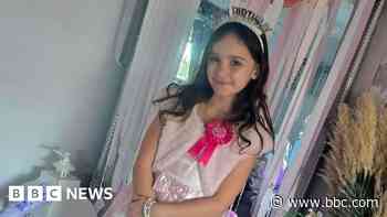 Man thought stabbed girl was 'messing around'
