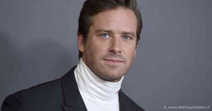 “Per tornare sul set avrei fatto pure una fottuta pubblicità di cibo per gatti”: Armie Hammer e il rilancio dopo le accuse di violenza sessuale (non è mai stato condannato)