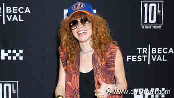 Natasha Lyonne concerns fans over bizarre behavior at NY event two months after being removed from flight