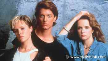 Mary Stuart Masterson, 59, was in the '80s film Some Kind Of Wonderful and worked with Johnny Depp, see her first red carpet in FIVE YEARS