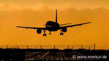 Blitz schlägt in Urlaubsflieger ein: Crew bricht Kanaren-Flug ab