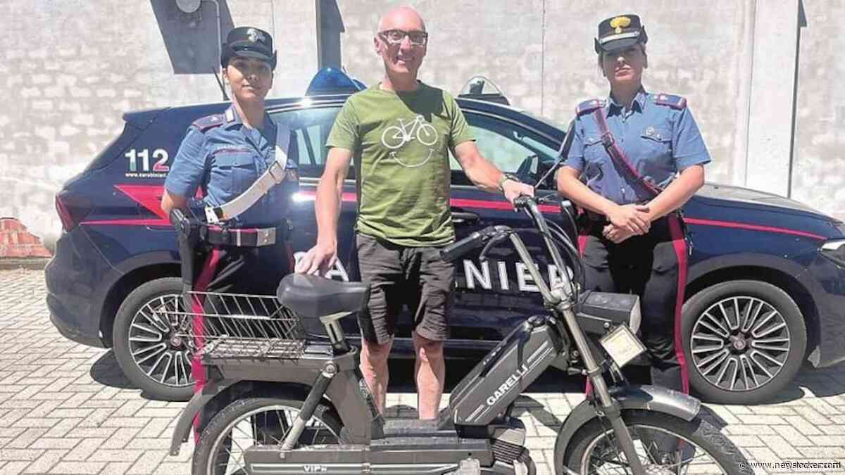 Italiaan krijgt gestolen brommer na 42 jaar terug: 'Heb hard gehuild na diefstal'