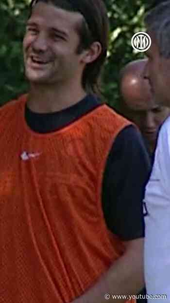 A trip down memory lane with Chivu 🖤💙 Follow us for more content dedicated to Romania 🇷🇴