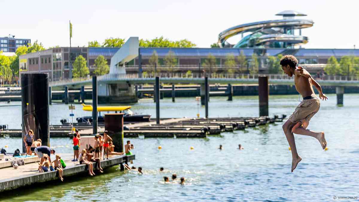 Tropische temperaturen, benauwdheid en plaknachten dit weekend: 'Wordt puffen'