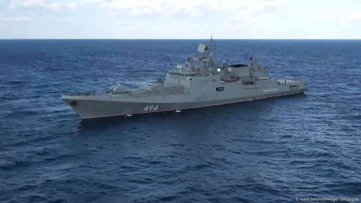 Russisches Kriegsschiff feuert im Ärmelkanal – Warnschüsse nahe britischer Jacht
