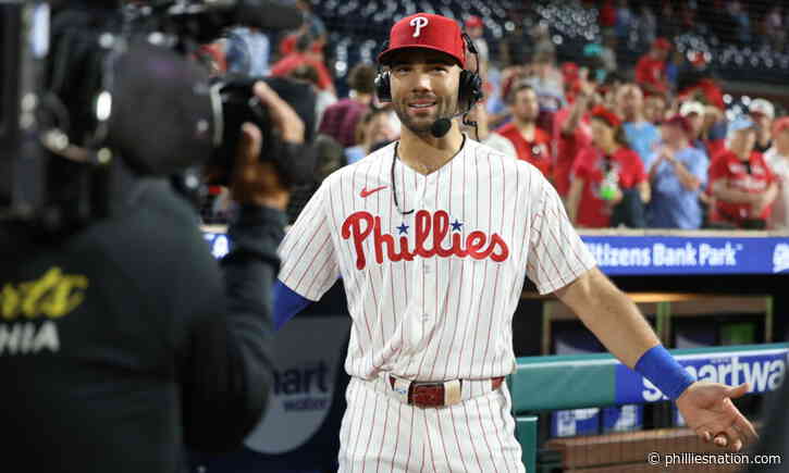 Rookie right fielder homers for first MLB hit in win against Marlins