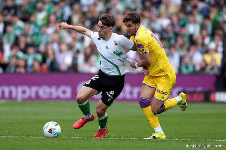 Barcelona leading Atletico Madrid in the race to sign 19-year-old Spanish defender