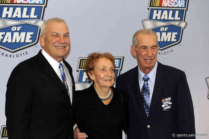 NASCAR Icon Dale Jarrett Pays Heartfelt Tribute to Late Father Ned Jarrett: “Hope That People Don’t Forget Him”