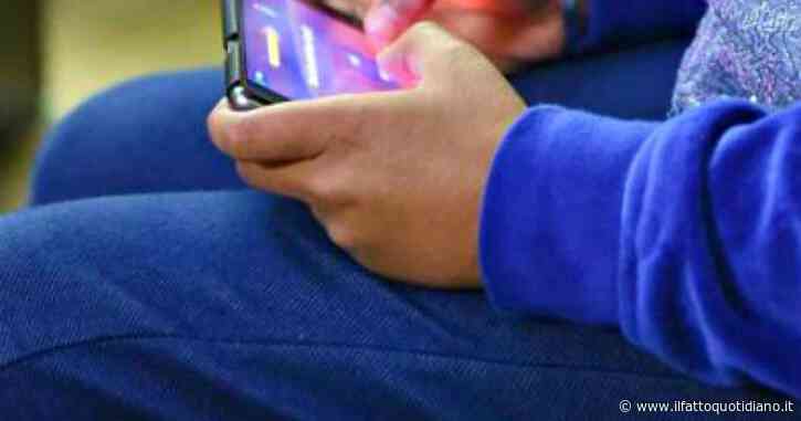 Chat sessista tra dipendenti Atm, c’è un indagato. Perquisizioni e sequestri di cellulari a cinque persone