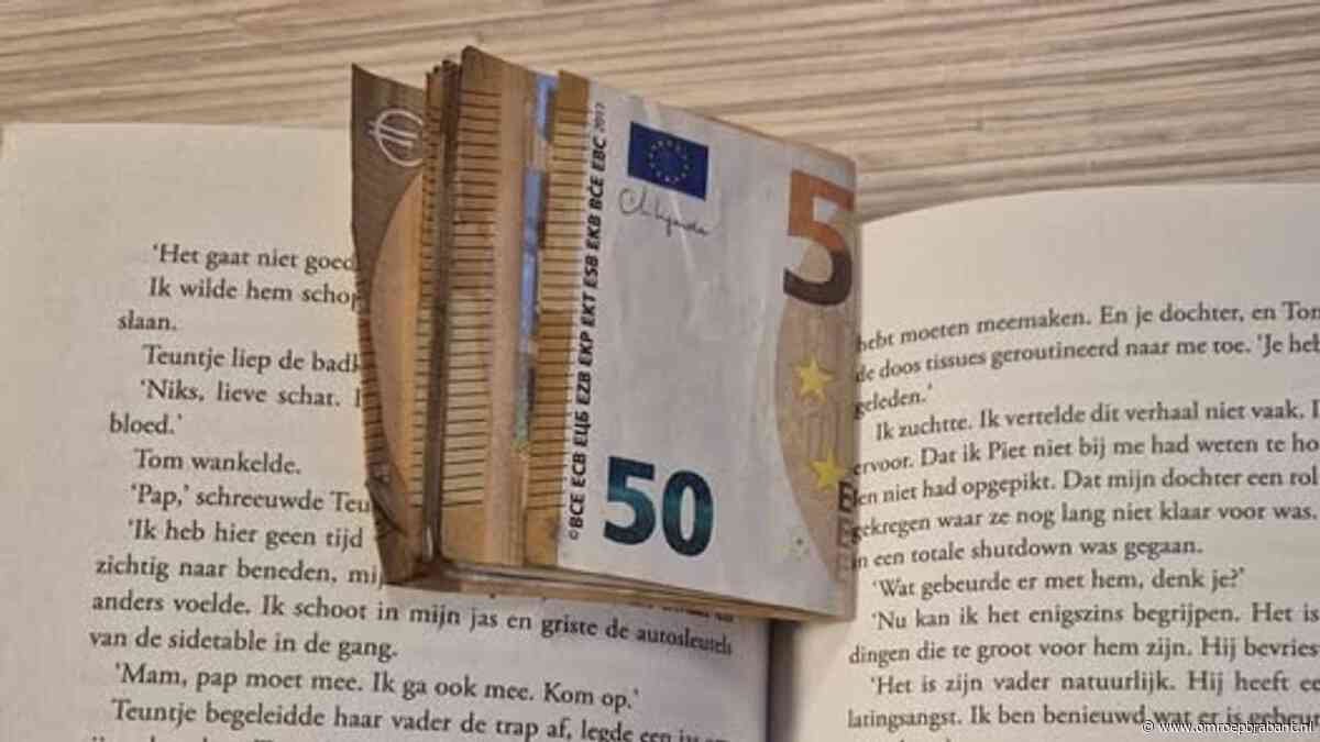 Boek met verborgen schat per ongeluk ingeleverd bij bibliotheek