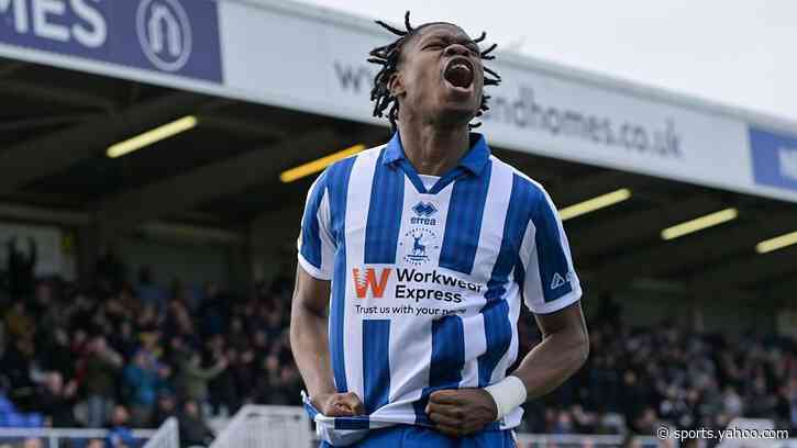Sutton sign Folarin after Hartlepool departure