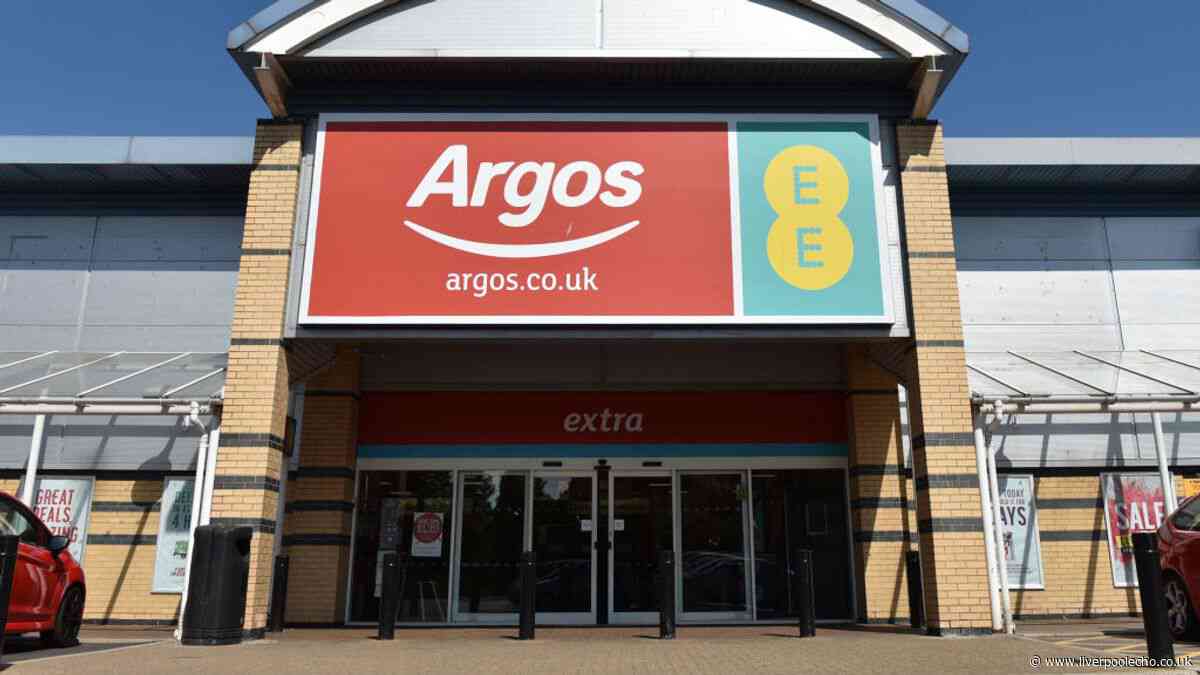 Argos shoppers snap up £22 rug that's 'easy to hoover'
