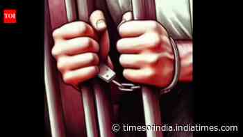HIV+ woman among 4 held in MP sex racket
