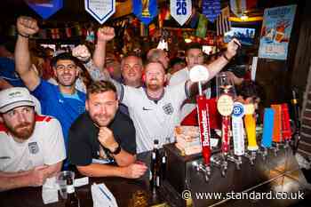 England fans defy distances as hundreds gather on eve of World Cup opener