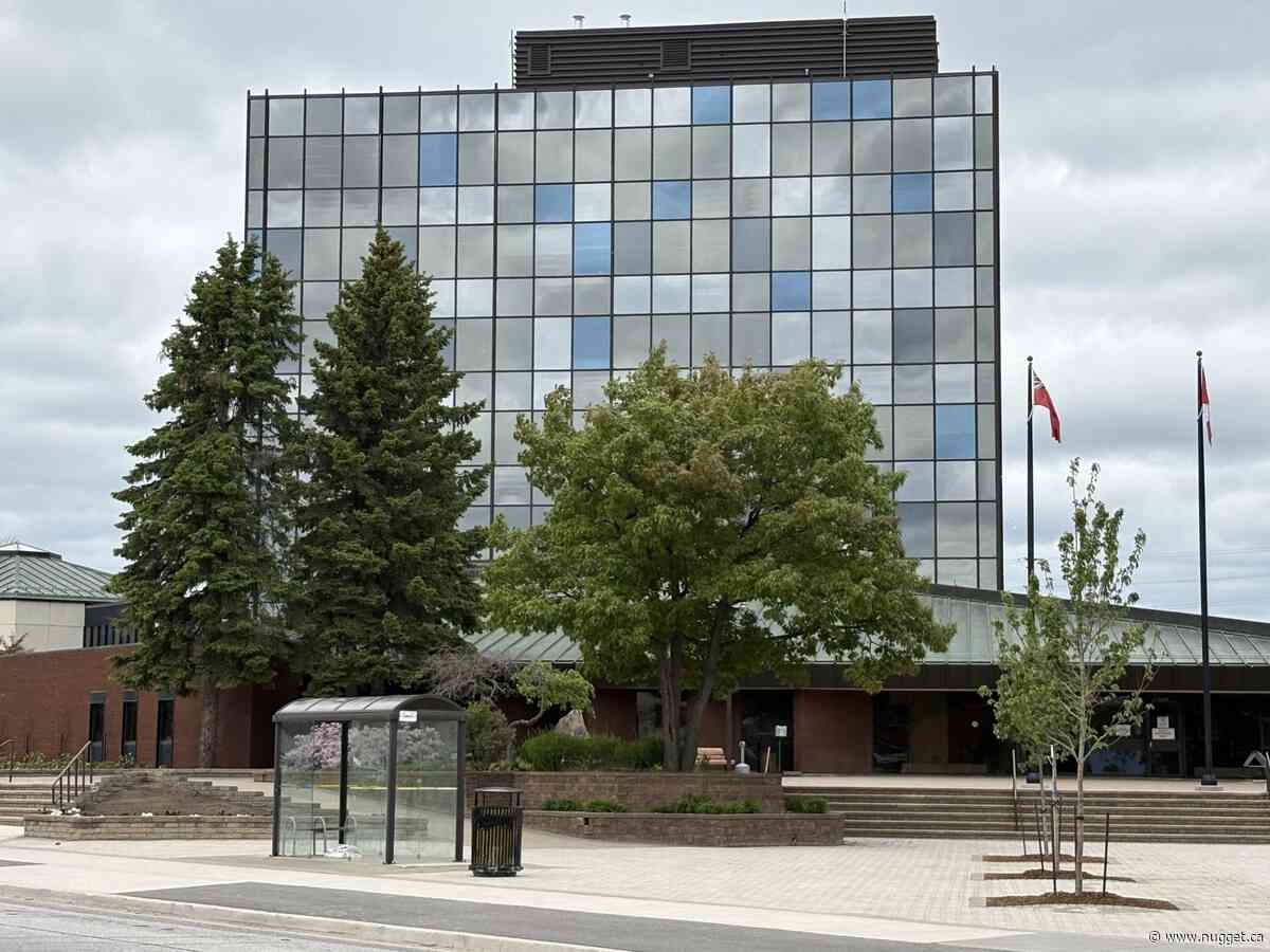 No pay raise discussion for North Bay mayor and council after motion fails