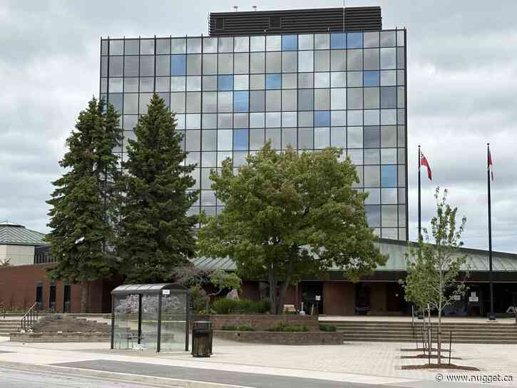 No pay raise discussion for North Bay mayor and council after motion fails
