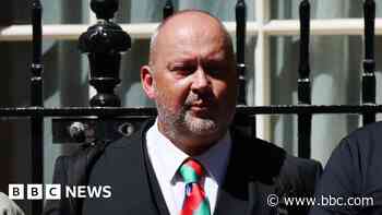 Murdered teen's father welcomes social media ban