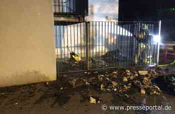 FW Paderborn: Gemeldeter Dachstuhlbrand entpuppt sich als Mülltonnenbrand am Reismann-Gymnasium