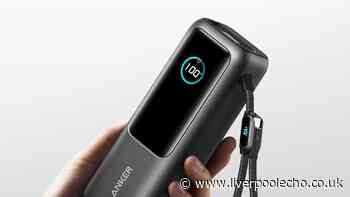 'Powerful' powerbank 'charges iPhone, iPad and Apple Watch' in one go cut by 28%