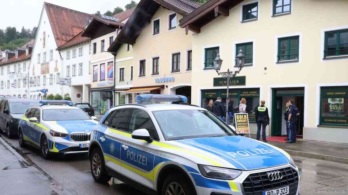 Juwelier mit Schusswaffe bedroht: Kripo richtet Ermittlungsgruppe „Froschteich“ ein