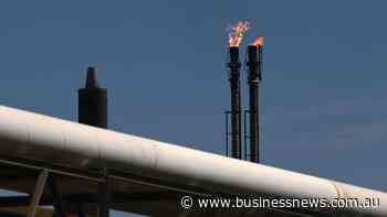 Shares reverse early losses as oil slide continues