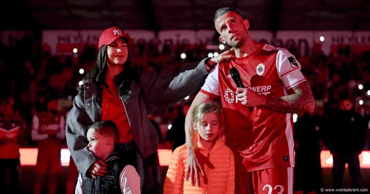 Alderweireld spreekt klare taal over mogelijk vertrek van Doku voor bevalling