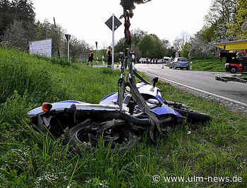 Nach Frontalzusammenstoß mit LkW verunglückt Motorradfahrer tödlich