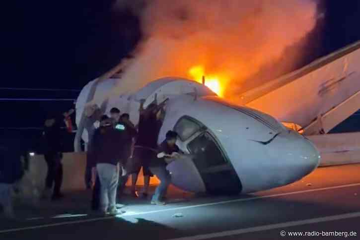 Privatjet stürzt in Texas auf Highway – ein Toter