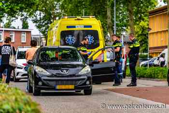 Scooterrijder en automobilist botsen