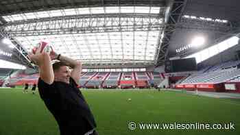 Barbarians name star-studded team to face Springboks as lone Welshman starts