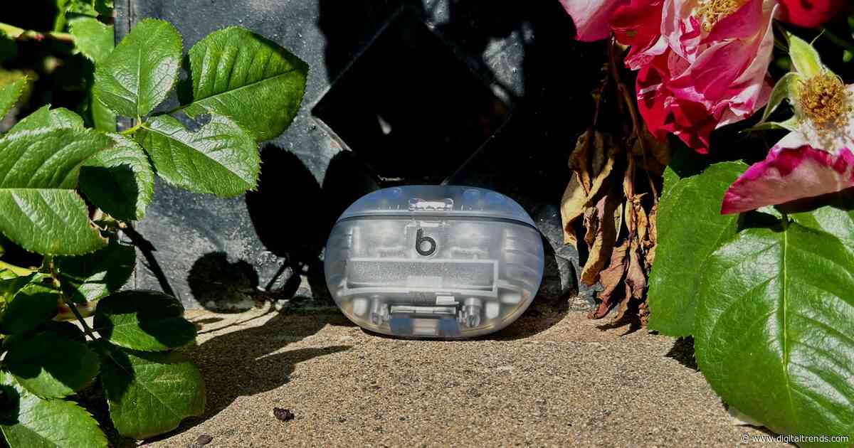 Beats Studio Buds get a critical fix for a creepy microphone flaw