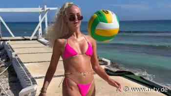 WM? Nö, Strandurlaub!: Alisha Lehmann kickt im Bikini