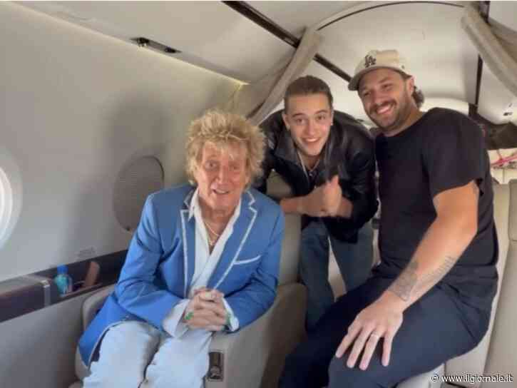 Rod Stewart nella bufera: annulla il concerto per problemi alla voce, poi vola a Boston per tifare la Scozia