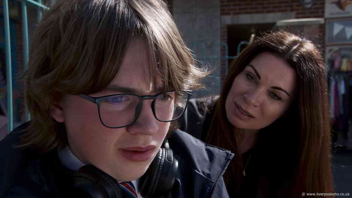 Coronation Street fans issue same complaint as they call for 'permanent' change