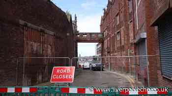 'Urgent' road closures set up around collapsing building on edge of Liverpool city centre