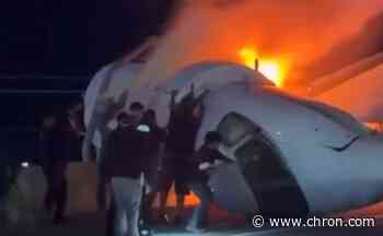 One dead after jet crashes on Texas highway in fiery wreck