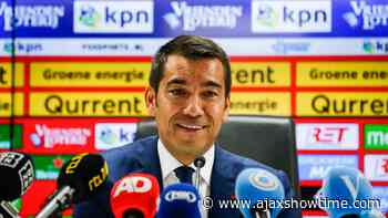 Feyenoord presenteert opvolger Van Persie: Van Bronckhorst na zeven jaar terug in De Kuip