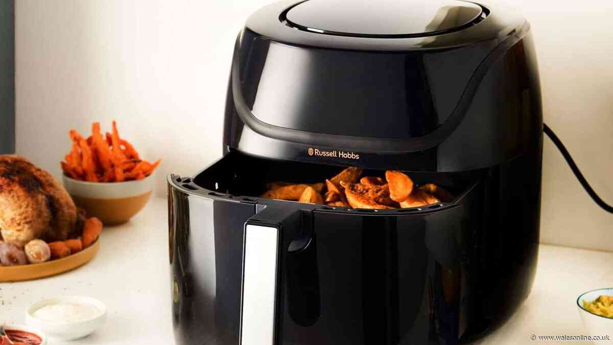 Russell Hobbs slashes £100 off large air fryer that's 'great for family meals'