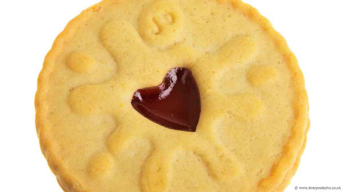 B&M shoppers rush to try new Jammy Dodgers flavour 'they've got to try out'