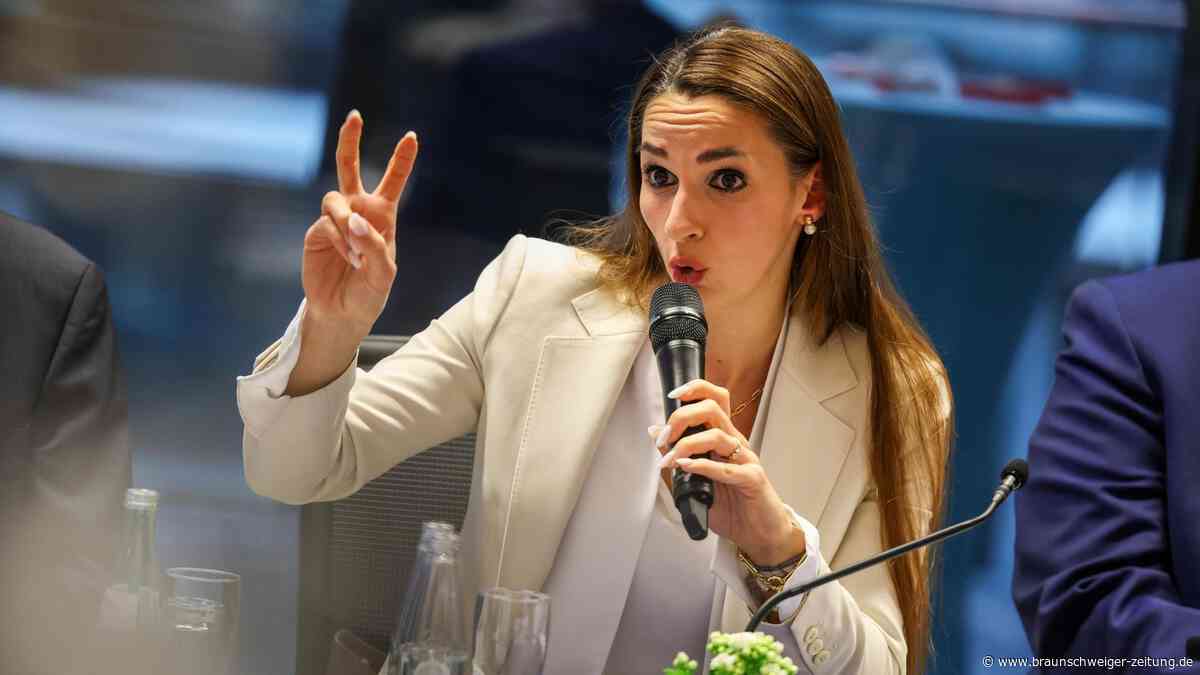 Jung, weiblich, laut: Wird AfD-Frau Enxhi Seli-Zacharias zum Höcke des Westens?