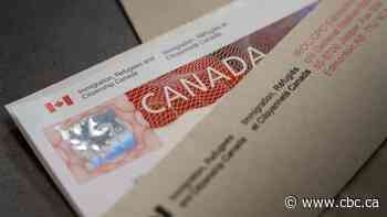 Canada's population drops in first quarter of 2026