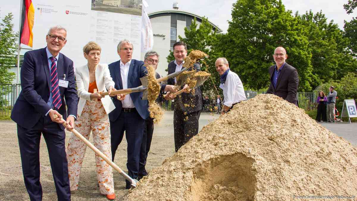 Endlich: Bau von Fraunhofer-Halle und umstrittenem Parkplatz in Braunschweig startet