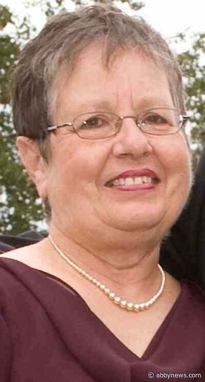 Gillian Featherstone (nee Brewster)