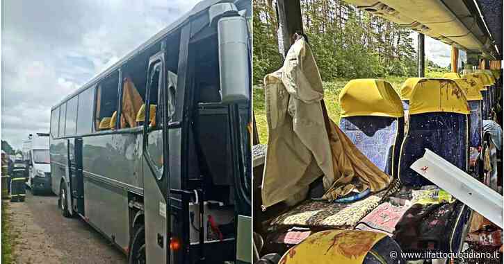 Autobus di giovani calciatori bielorussi colpito da un drone ucraino in Russia: un morto e diversi feriti
