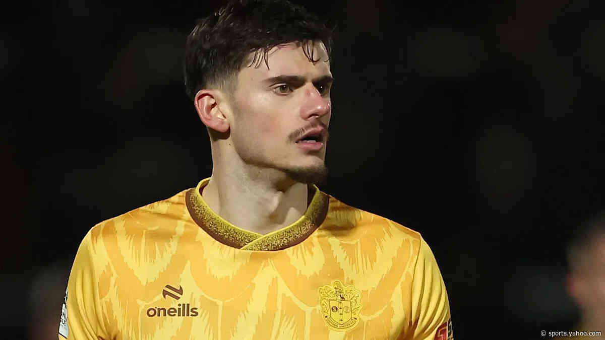 Grimsby sign Solihull defender Pruti