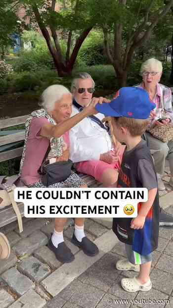 This kid is definitely spreading the news 🎶