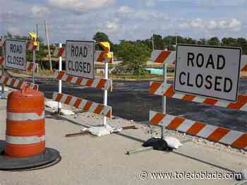 Holland-Sylvania Road closed at railroad crossing