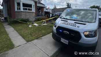 Hamilton city worker likely saved resident's life after running into burning home, fire chief says