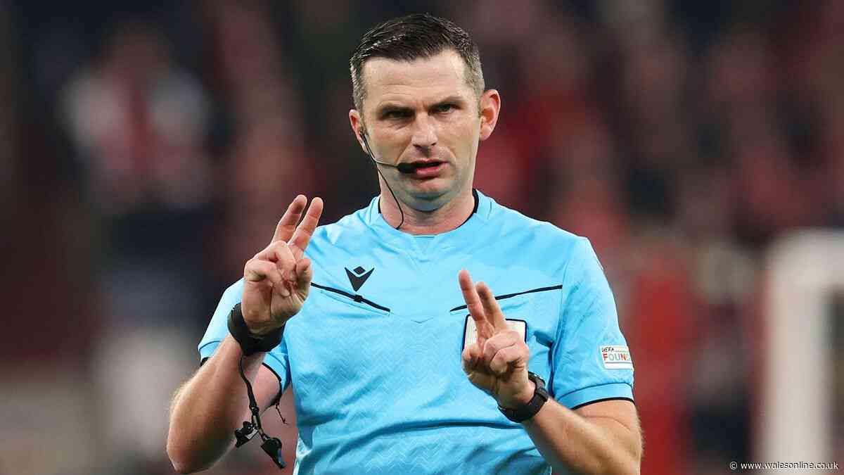 How much referees are paid at the World Cup